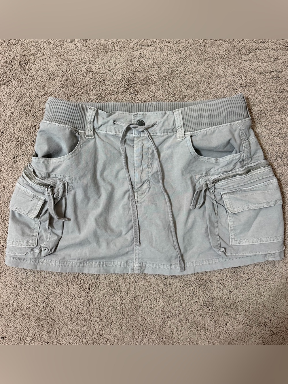 American Eagle Snappy Stretch High-Waisted Cargo Mini Skort